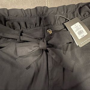 WhoWhatWear New Black Ruffled High-rise Dress Pants size 16